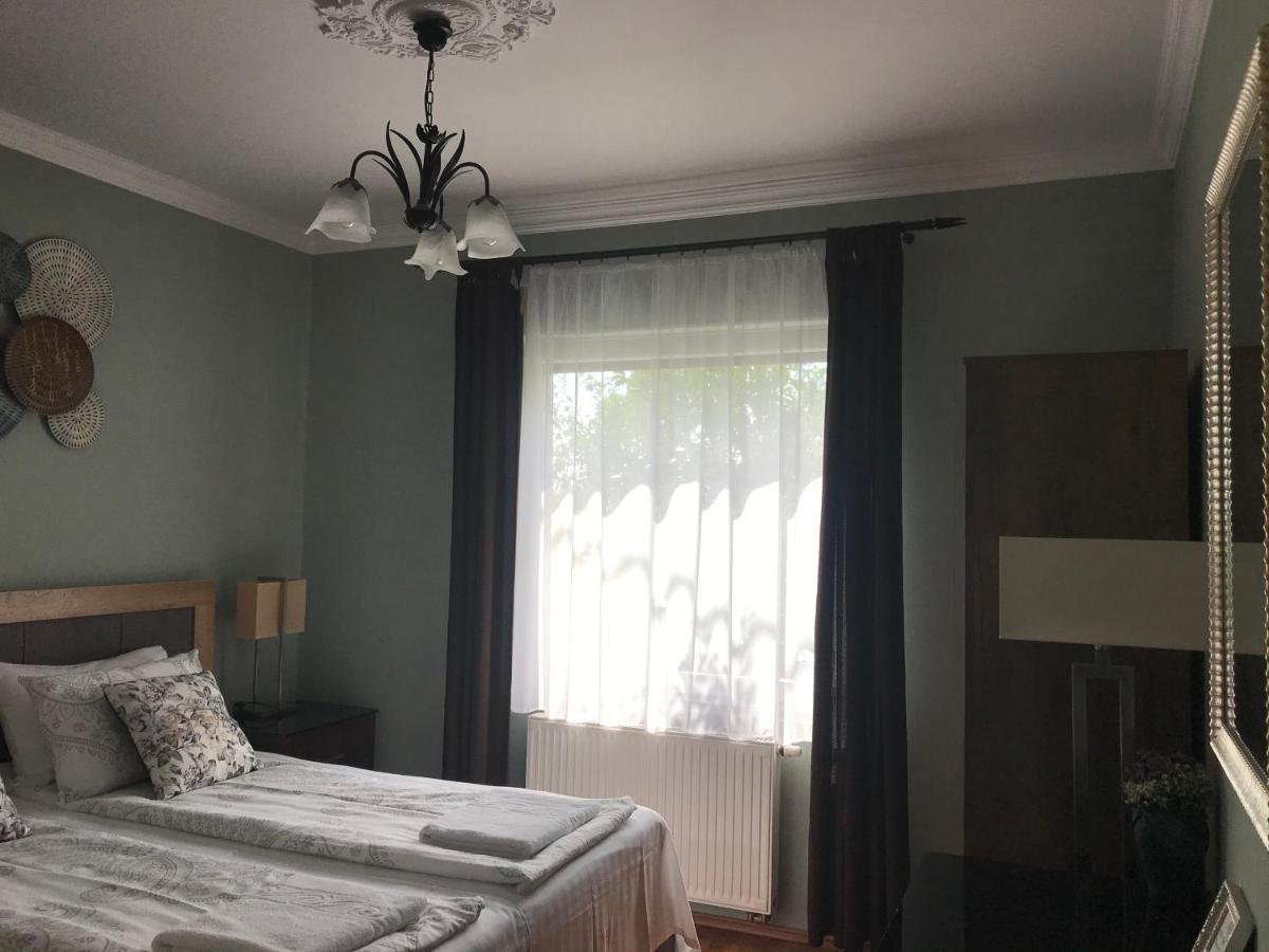 Eden Apartman Algyo Exterior foto